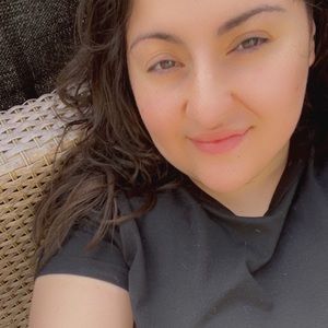 Meet your Posher, Cyndi